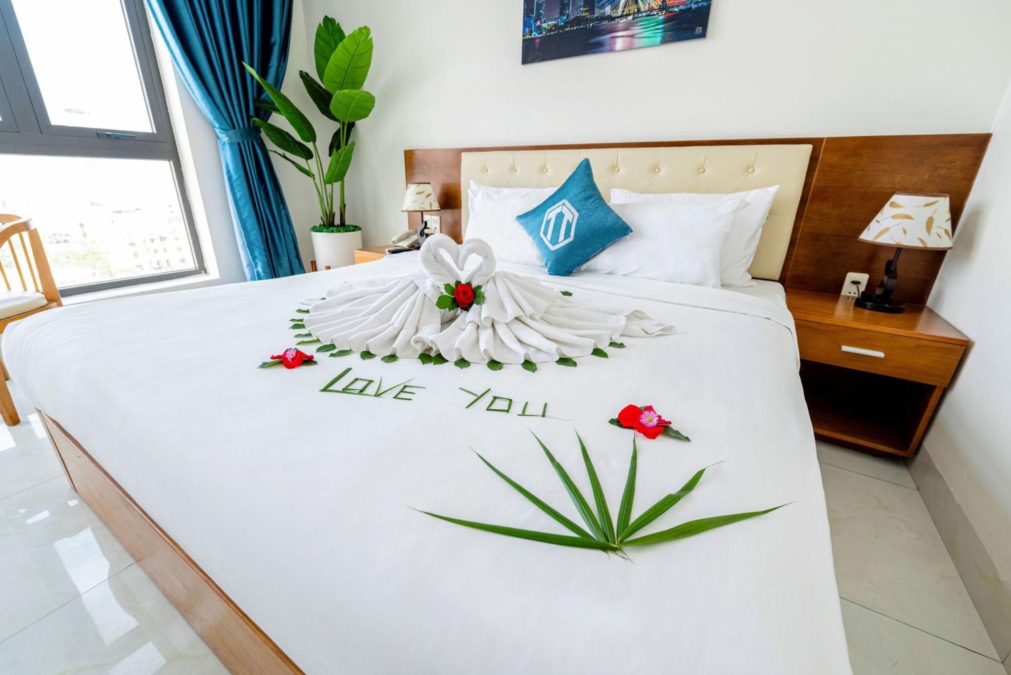 Toan Thang Beach Hotel Da Nang Exterior photo