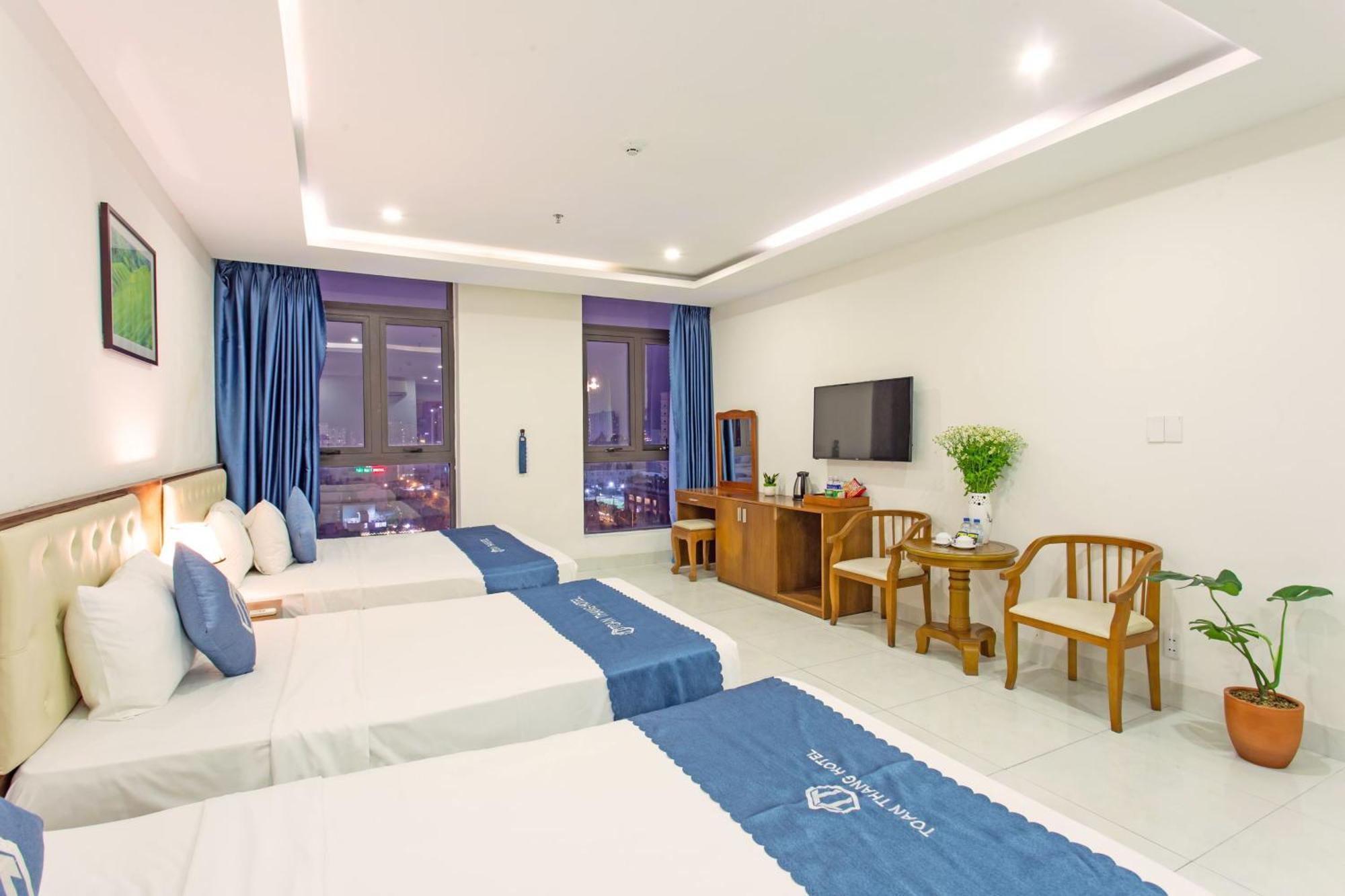 Toan Thang Beach Hotel Da Nang Exterior photo