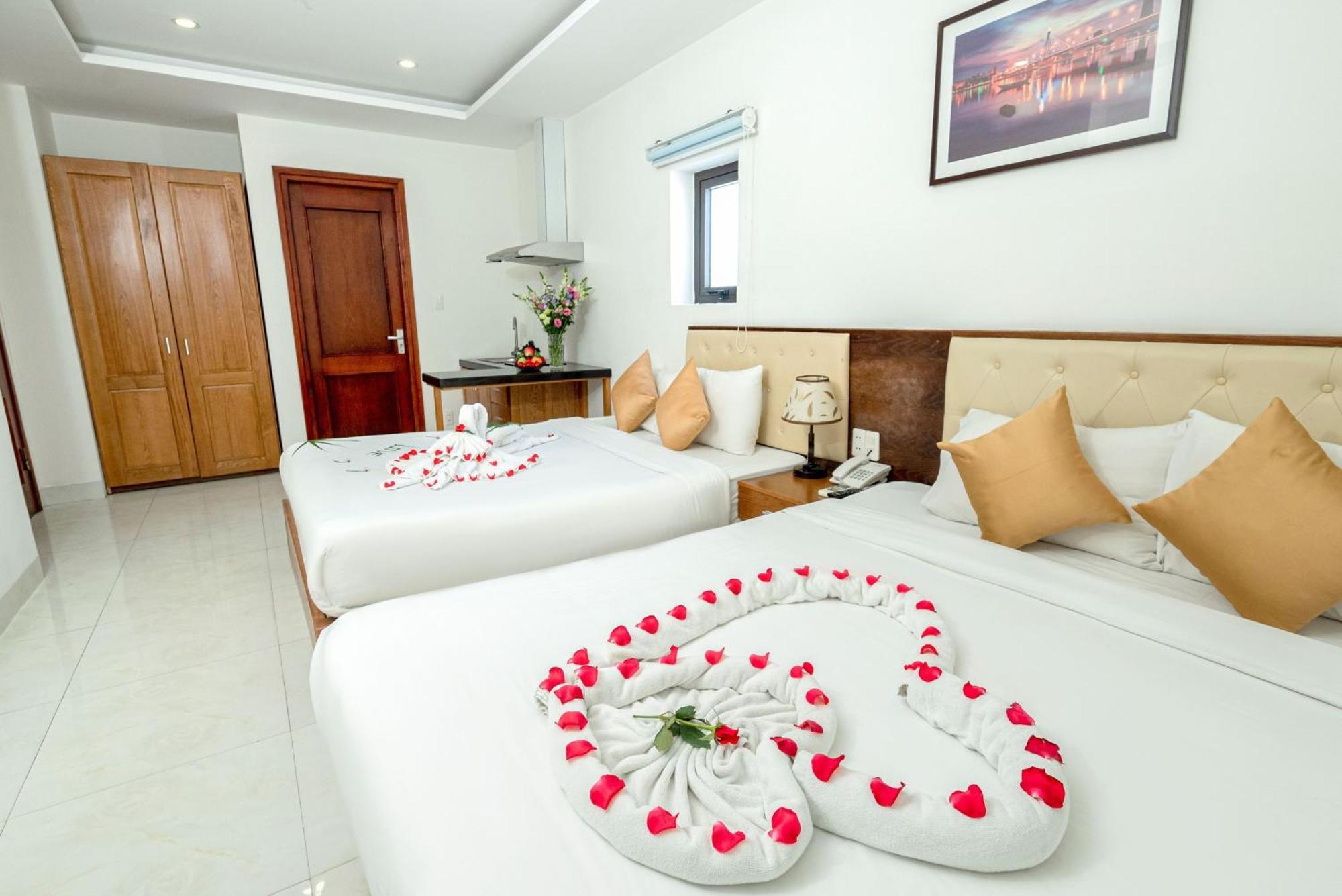 Toan Thang Beach Hotel Da Nang Exterior photo